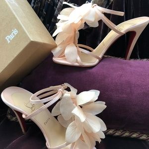 Louboutin soft pink sandal - NEVER worn